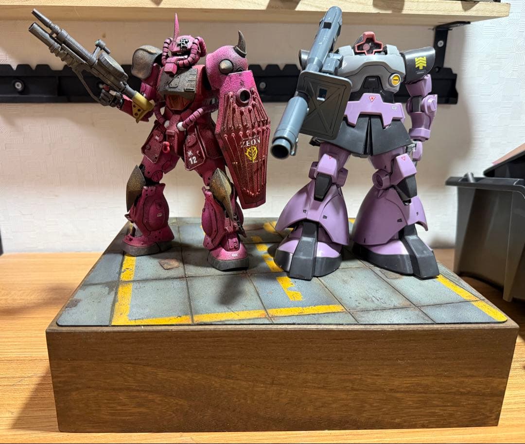 ガンプラ　MG MSV YMS-07シャア専用プロトタイプグフ　完成品