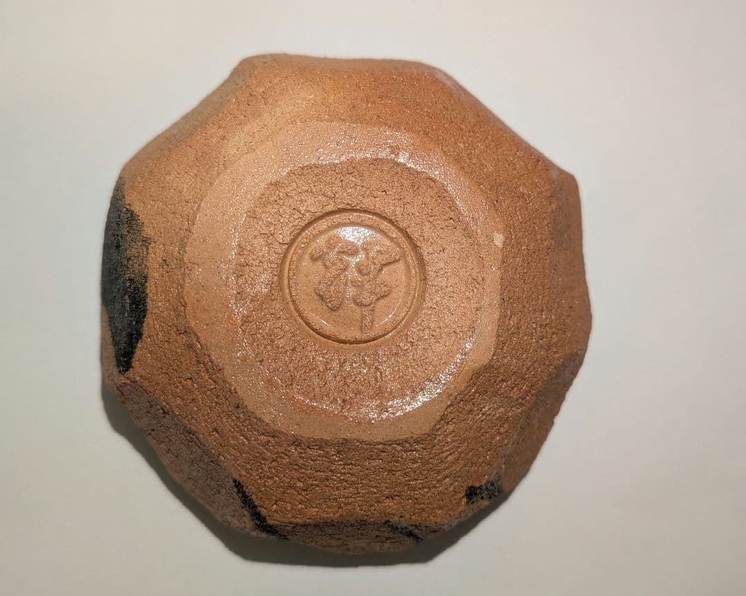 『佐々木輝夫』鈴型梅文　梅の絵香合　帰来窯　佐々木虚室　　共箱共布