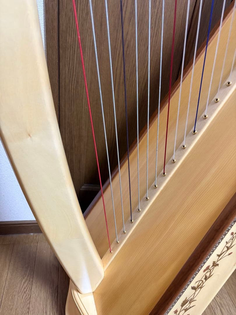 直取限定☆極美品　アオヤマ　ハープ　36弦　140N 唐草模様