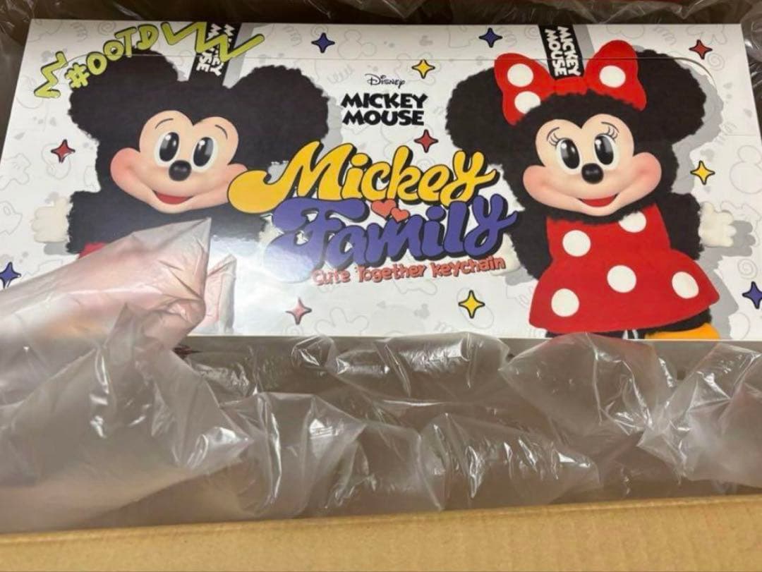 DISNEY ミッキーファミリー キュート ぬいぐるみキーチェーン アソート