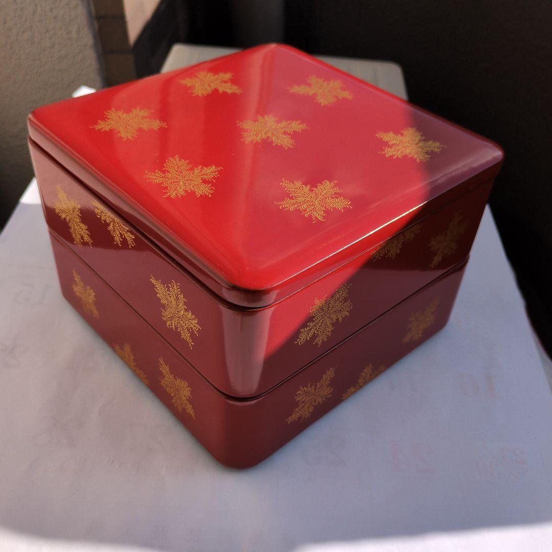 輪島塗　朱呂色塗　忍草　沈金2段重箱