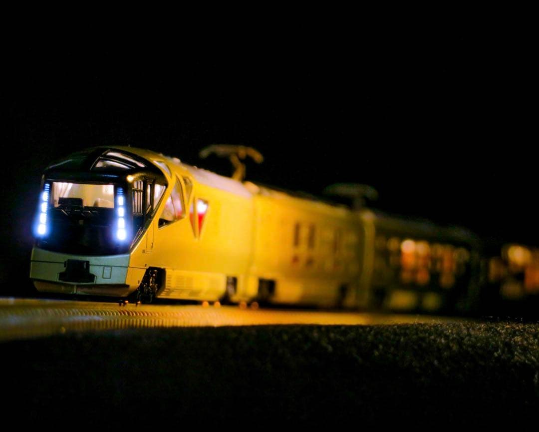 TOMIX E001形「TRAIN SUITE 四季島」【新品,未使用品】