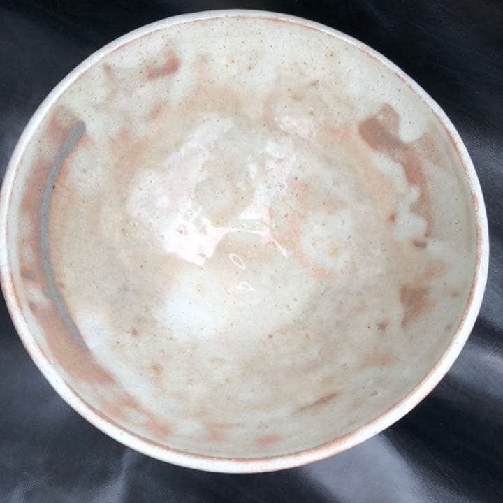 遺品整理◼️蔵から出てきた謎のかなり大きな器、サイズ的に抹茶茶碗では無さそうです。