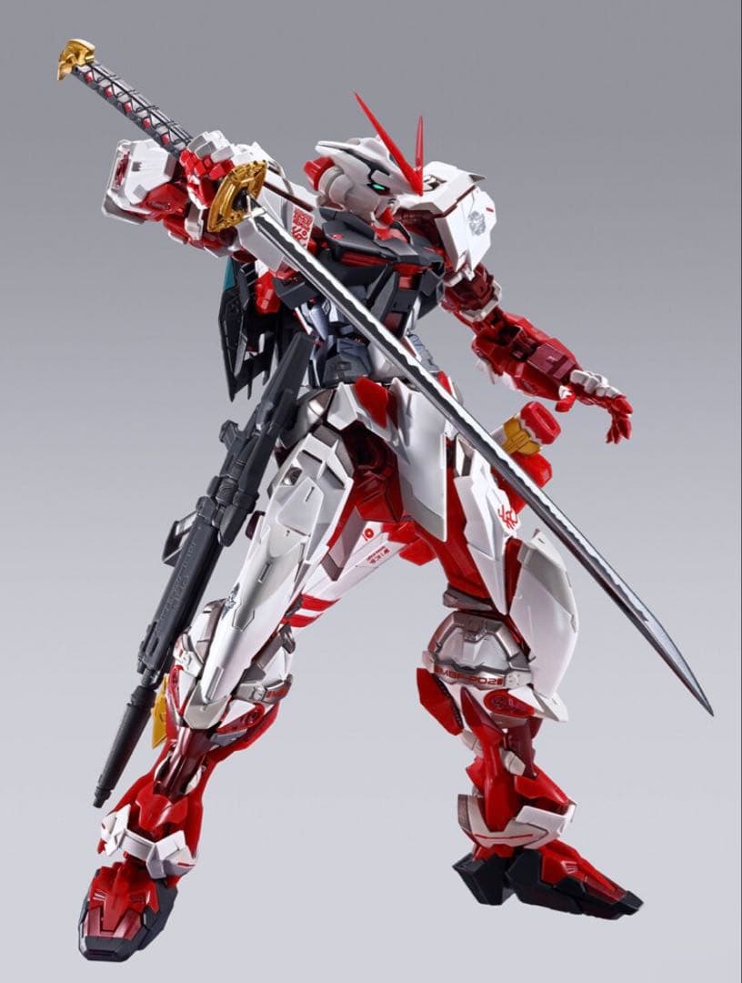 新品未開封　メタルビルド ガンダムアストレイ レッドフレーム