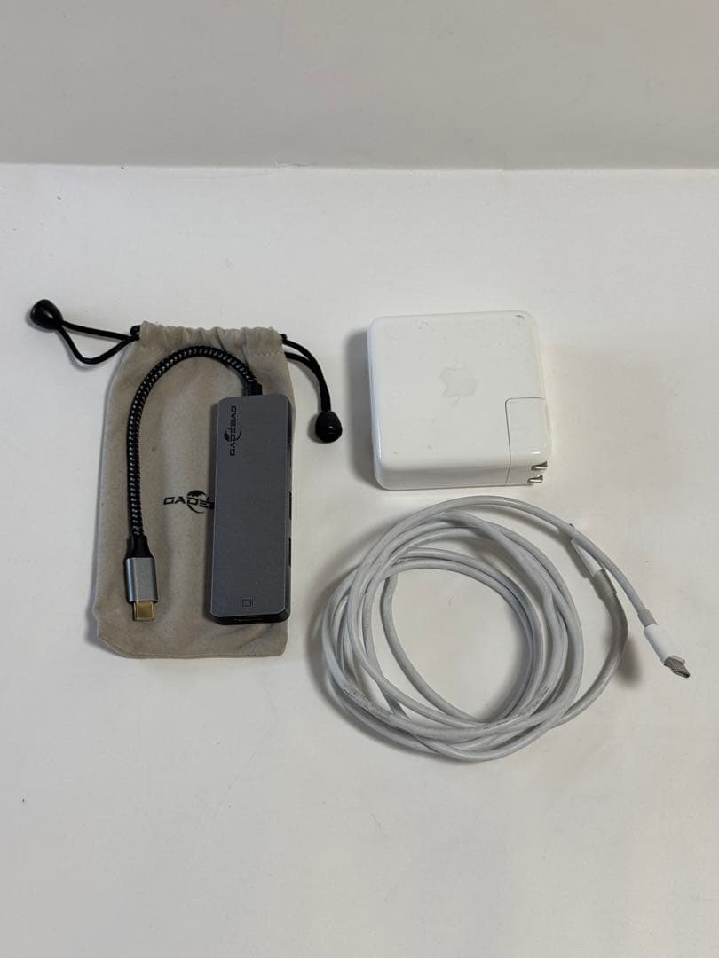 【美品】MacBook Pro 2020年式 16gb 512gb