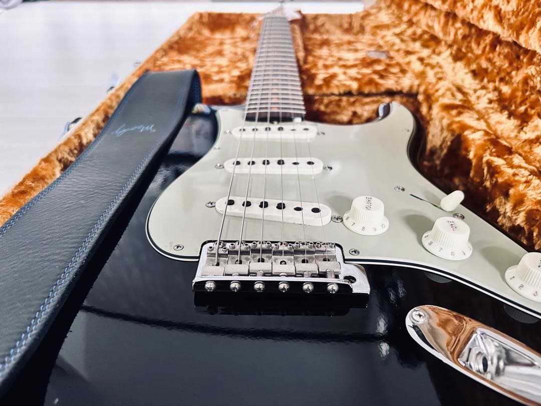 激鳴り個体 75万円相当 1959 Stratocaster ストラップ付