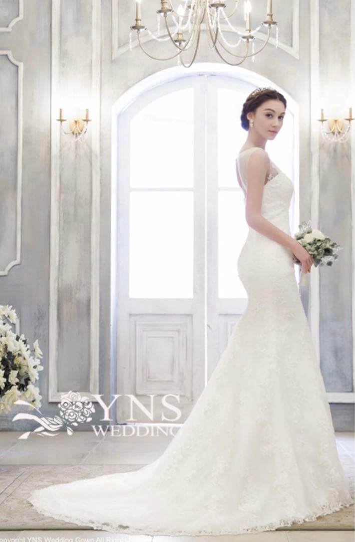 ホワイト レース ウェディングドレス　マーメイド