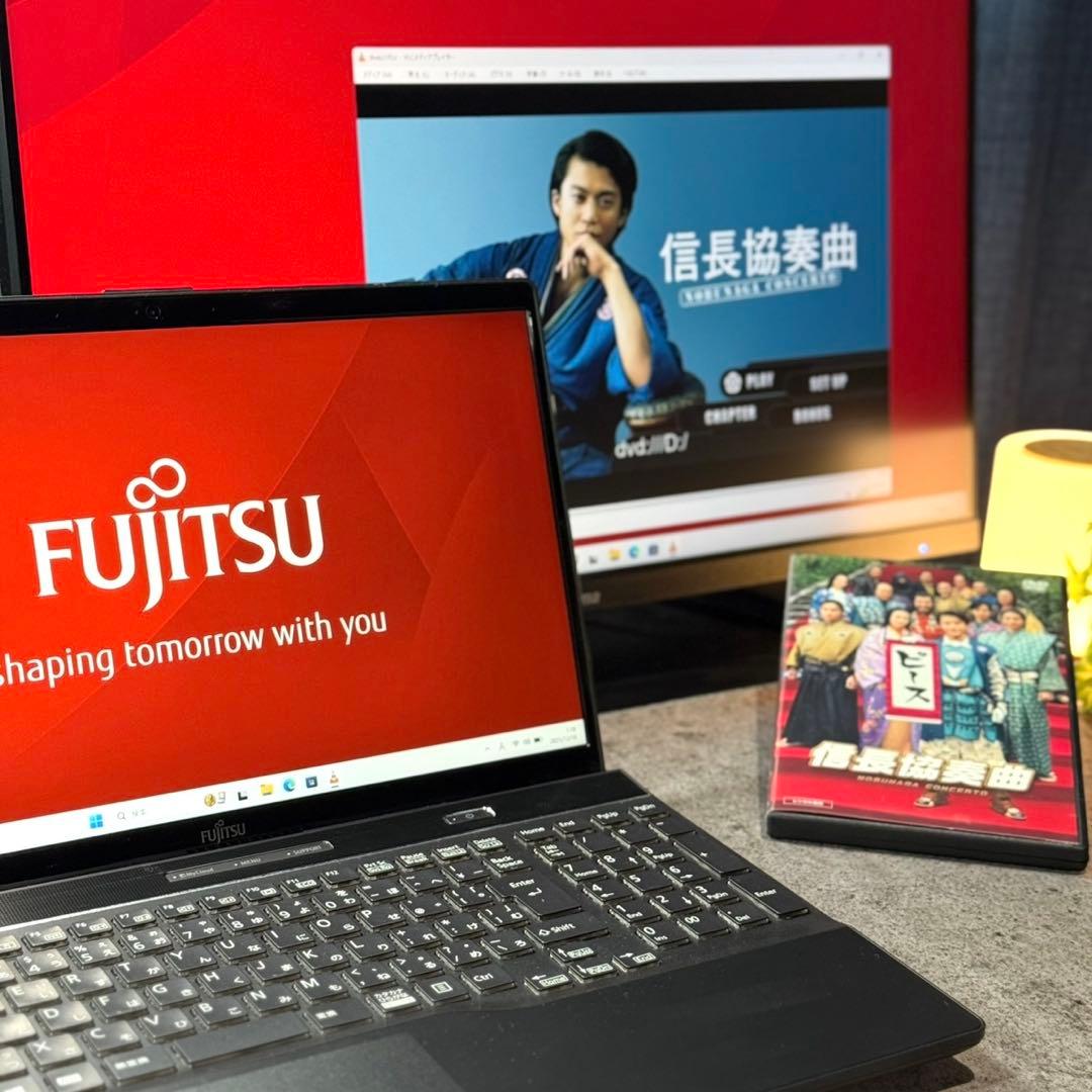 富士通 ノートパソコン 8世代 i7 新品SSD1TB Blu-ray 高音質