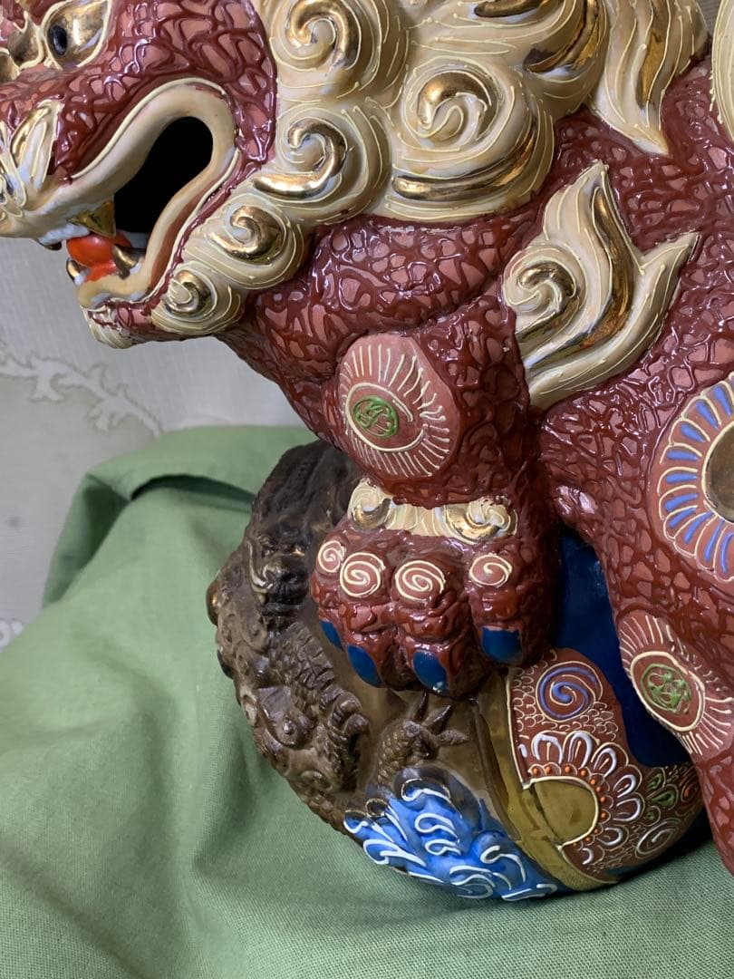 置き物　玉乗り獅子　九谷焼　縁起物 インテリア　置物