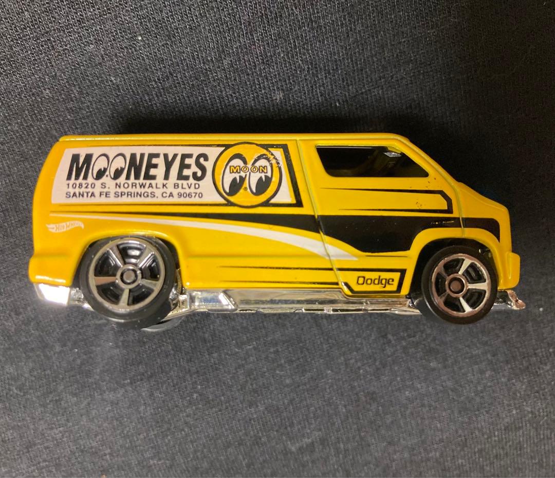 ホットウィール　カスタム’77ダッジバン　クールコンビ　[カスタム品]　タオル