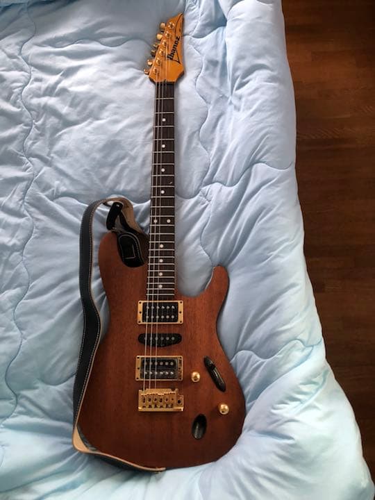 【最終価格】Ibanez （アイバニーズ）エレキギター
