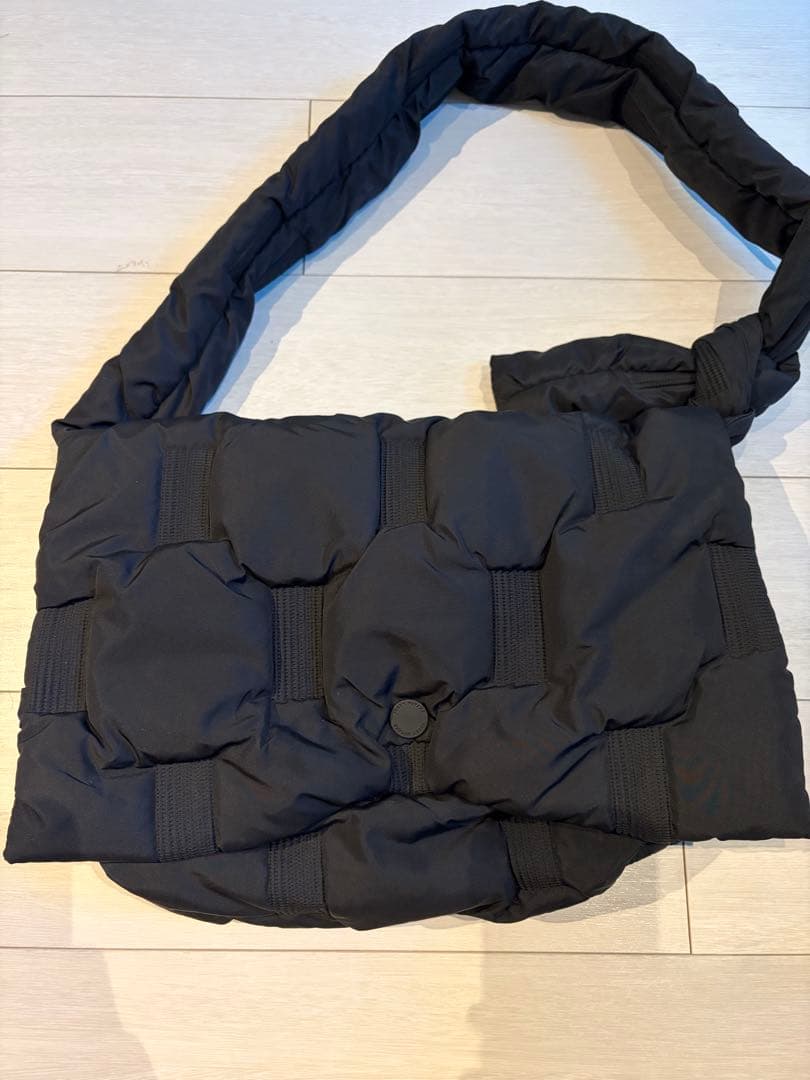 ISSEY MIYAKE SQUARE CUSHION スクエアクッション