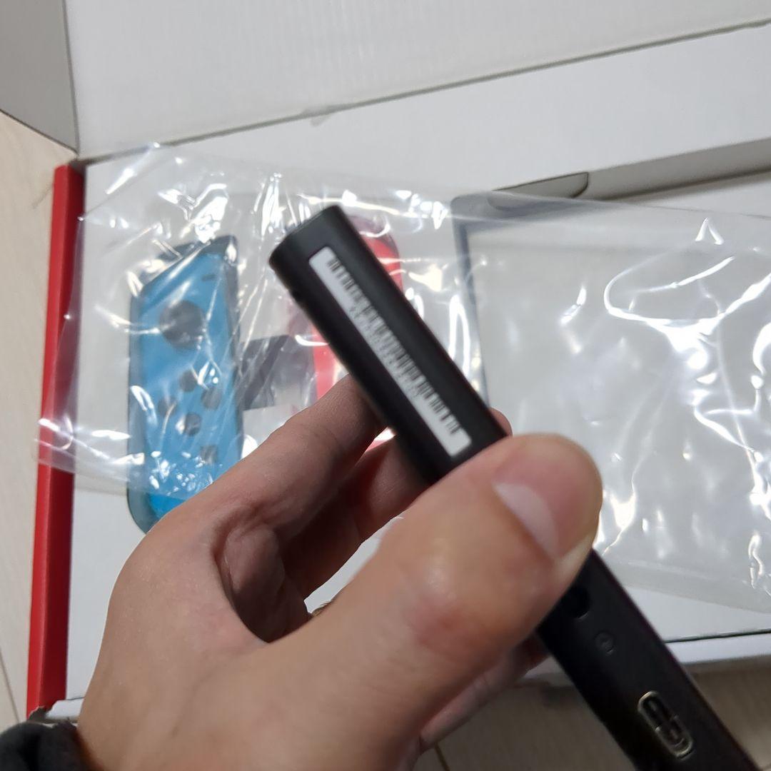 保管状態良好　Nintendo Switch 本体 青/赤 ジョイコン付き