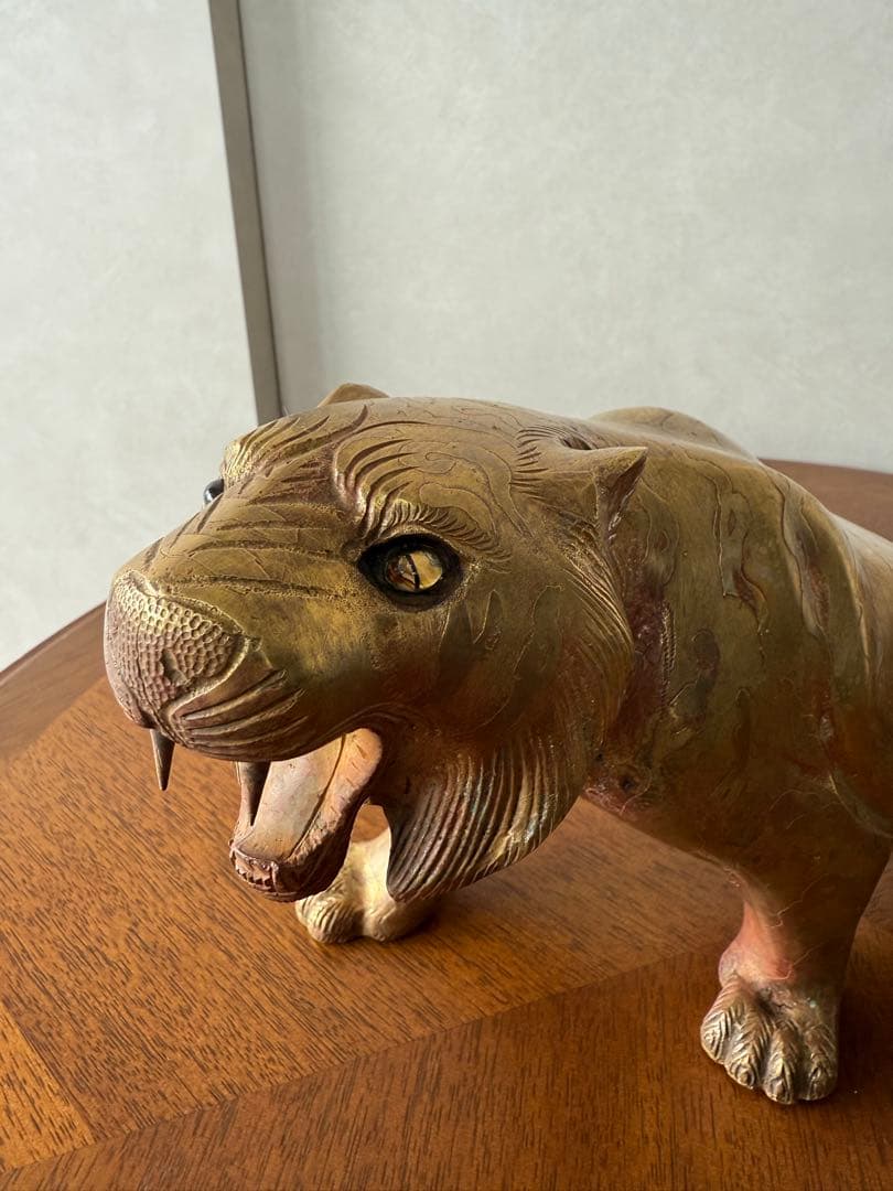 真鍮　ブラス 　オブジェ　虎　タイガー　金　ゴールド　金属　大型