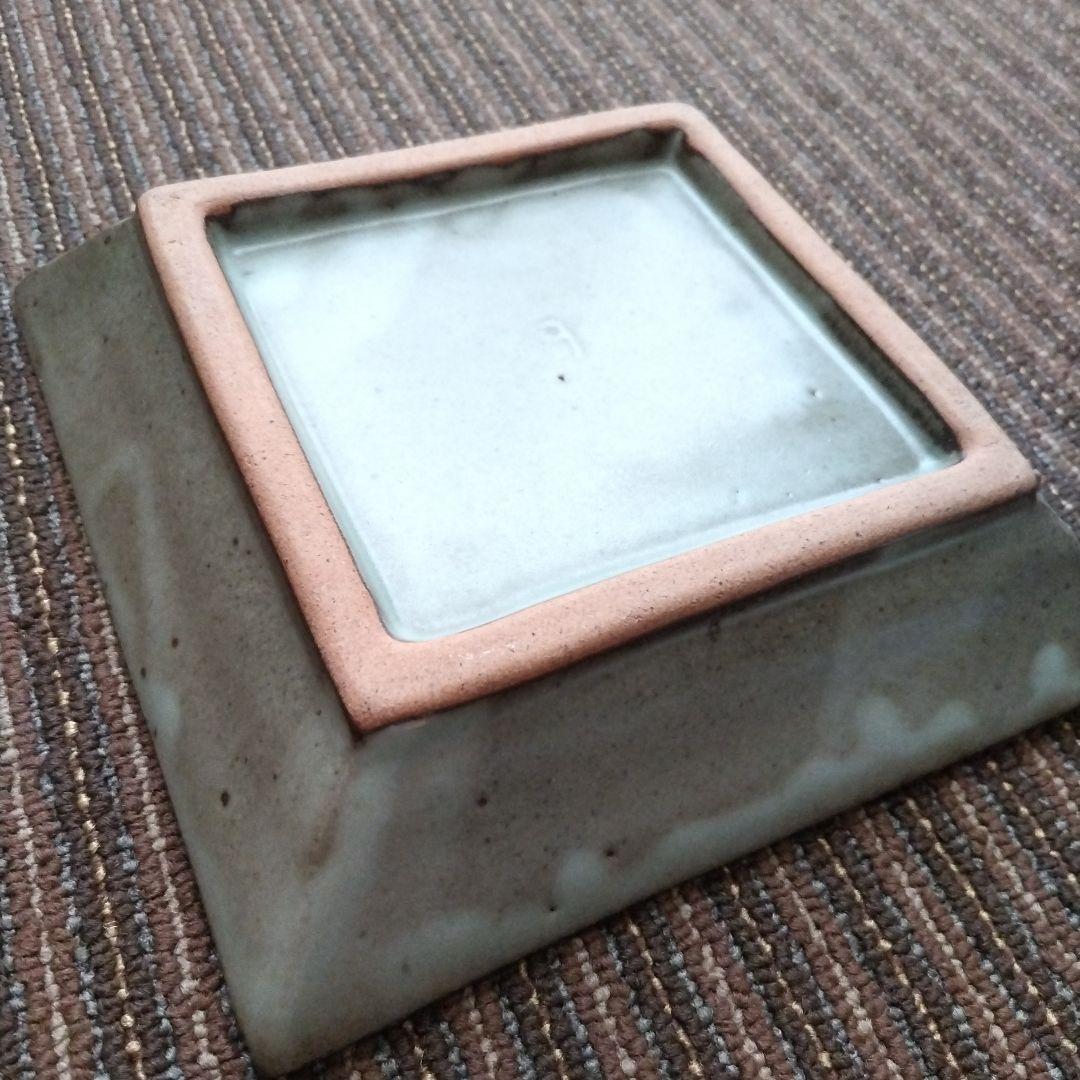 人間国宝　島岡達三　益子焼　地釉象嵌梅文　角皿　箱なし