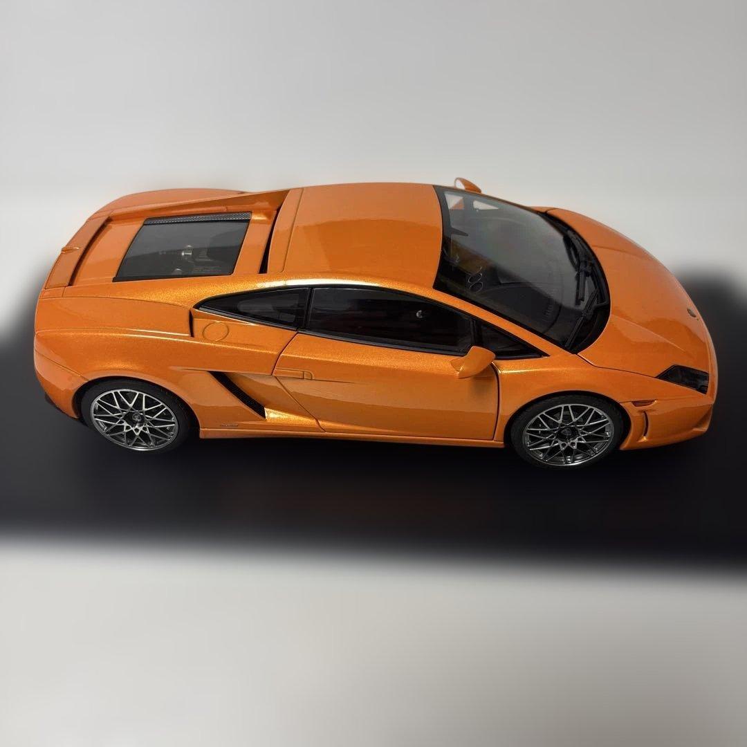 ミニカー LAMBORGHINI GALLARDO LP560-4