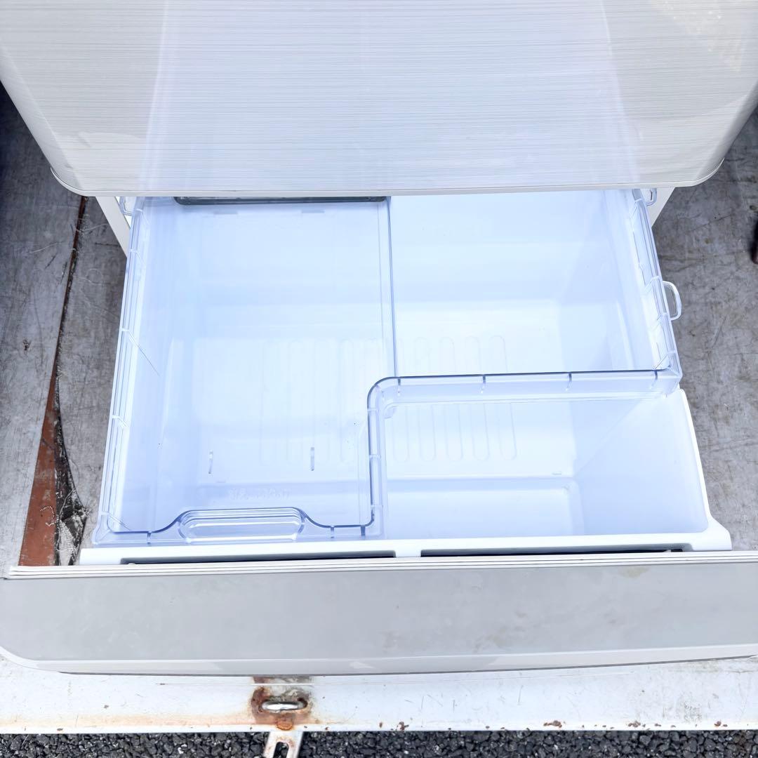 冷蔵庫　SHARP 大型　2019年製　送料設置無料