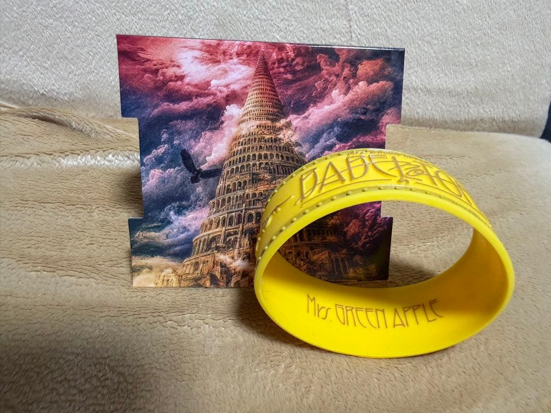 ２点セット公式 MGA ミセス ・ペンライト （本体 、箱、説明書）・バングル