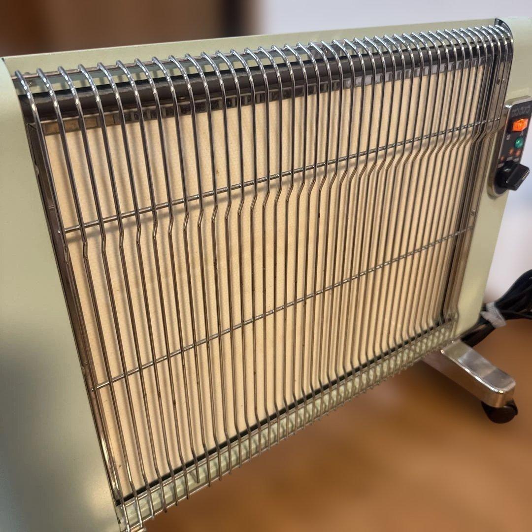 サンラメラ 600W 遠赤外線ヒーター　クラシックグリーン