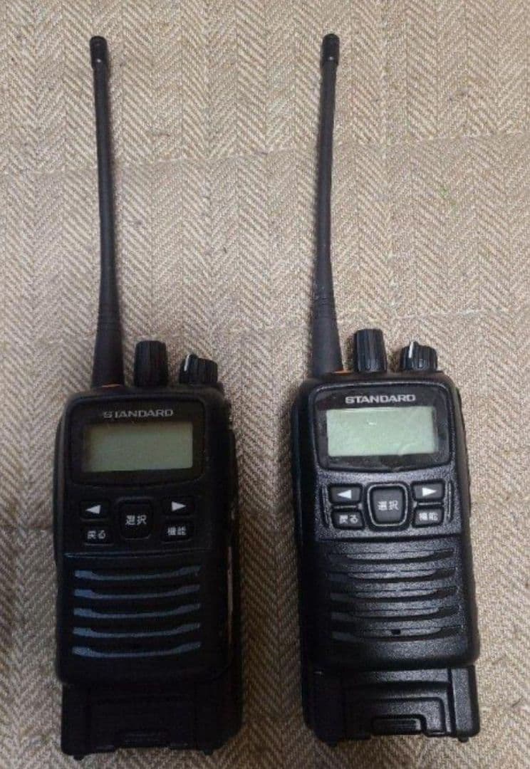 や*ち様 2台セット　デジタル簡易無線機　VXD450U STANDARD　トラ