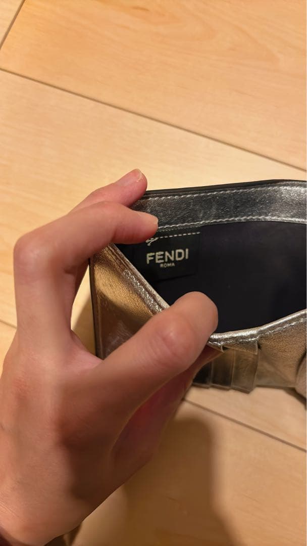 Fendi FFロゴ二つ折り財布 ブラウン/ブラック