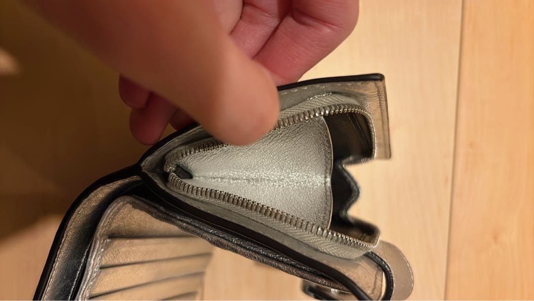 Fendi FFロゴ二つ折り財布 ブラウン/ブラック