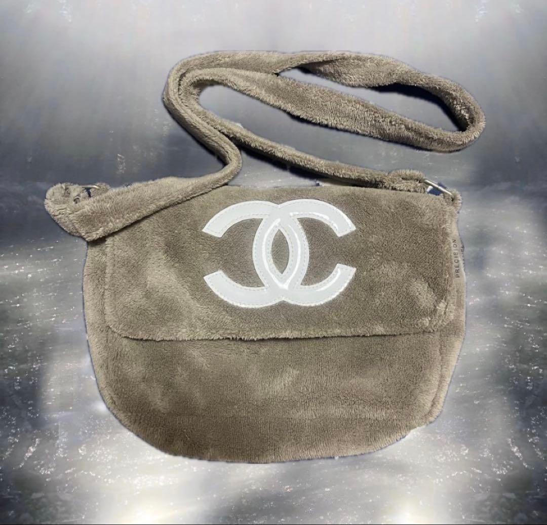 CHANEL ノベルティーショルダーバッグ