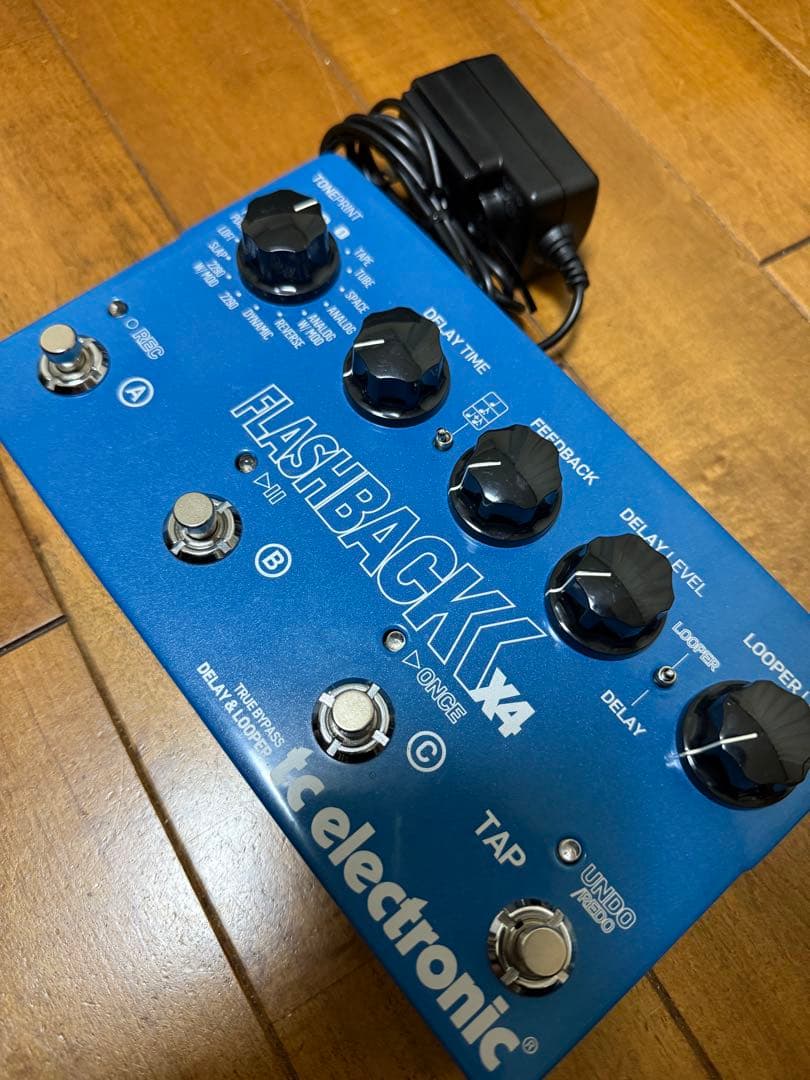 TC Electronic Flashback X4 ギターエフェクター