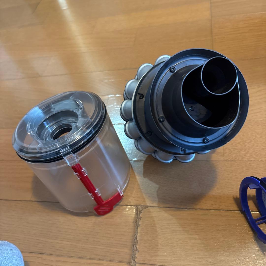 Dyson DC63 キャニスター掃除機　 分解清掃済み