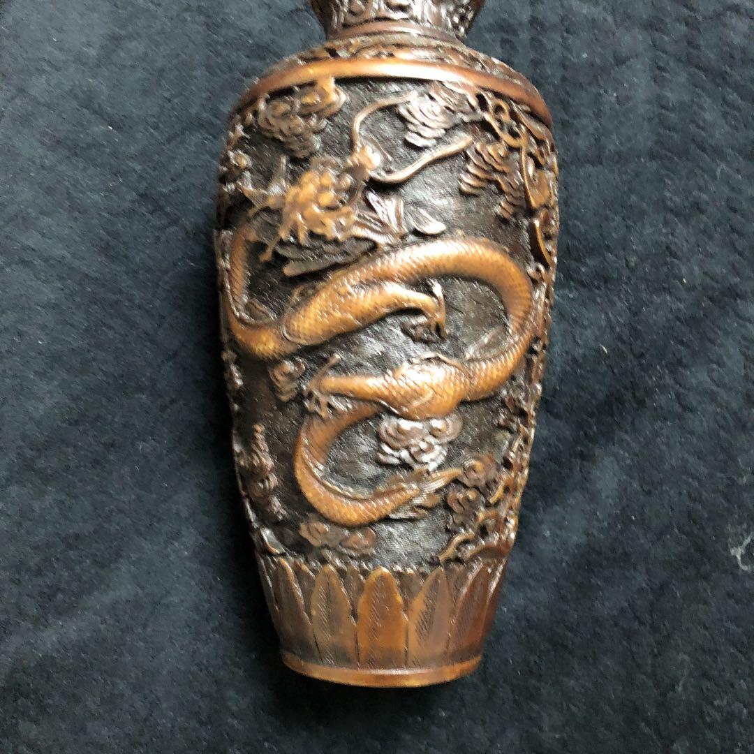 登り龍　壺