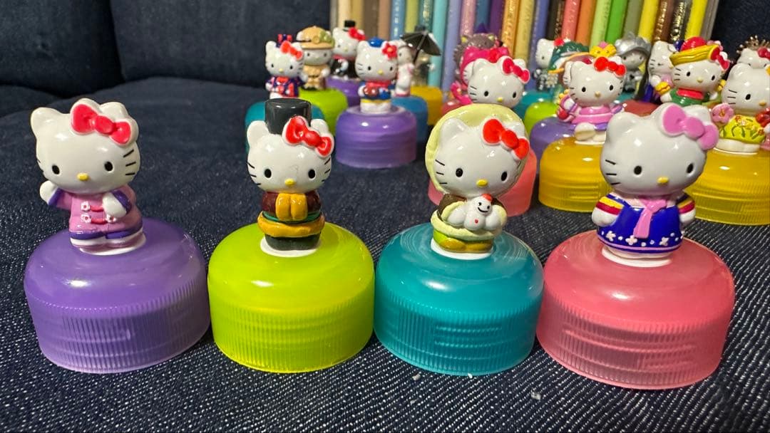 希少　レトロ　ハローキティ ペットボトルキャップ 27体セット 激レア