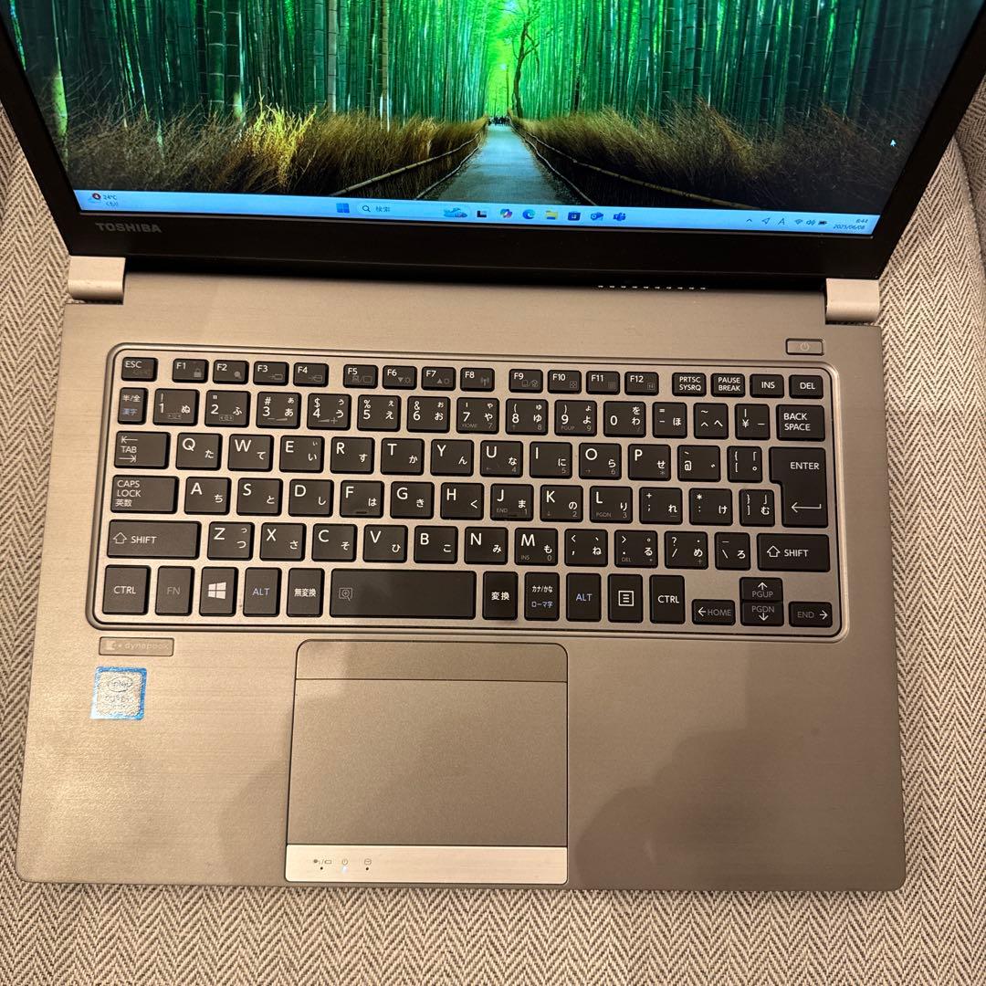 dynabook RZ63/M5 ノートPC i5 高速NVMeストレージ