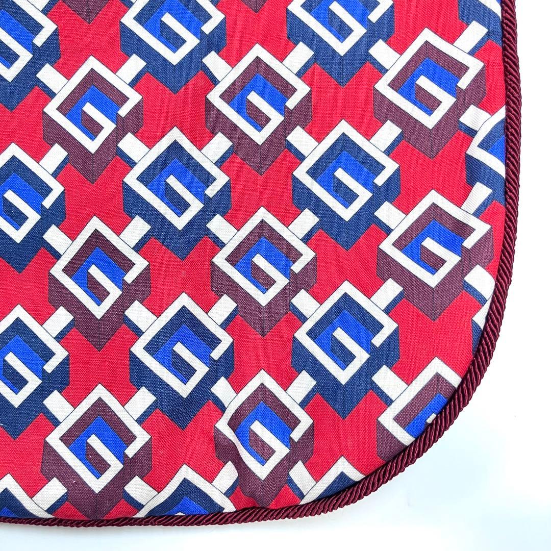 ✨未使用品✨GUCCI ガーメント レッド　ジオメトリックG