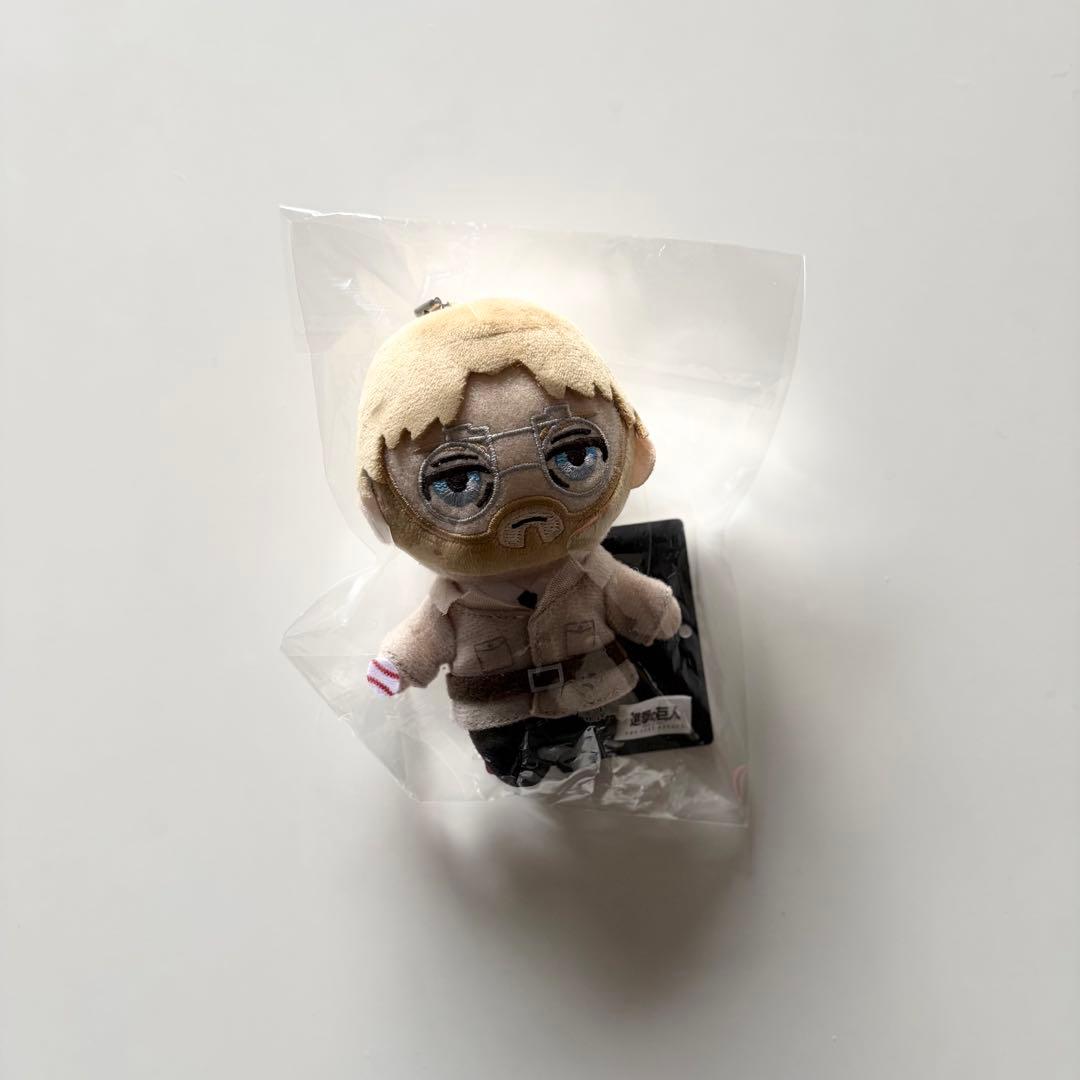 進撃の巨人　ジーク　ぬいぐるみ