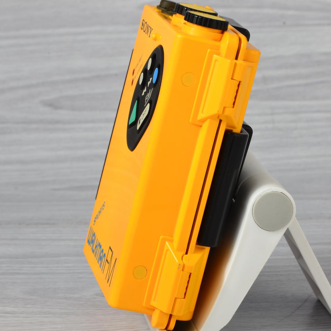 SONY WALKMAN WM-F5 スポーツウォークマン イエロー 整備済