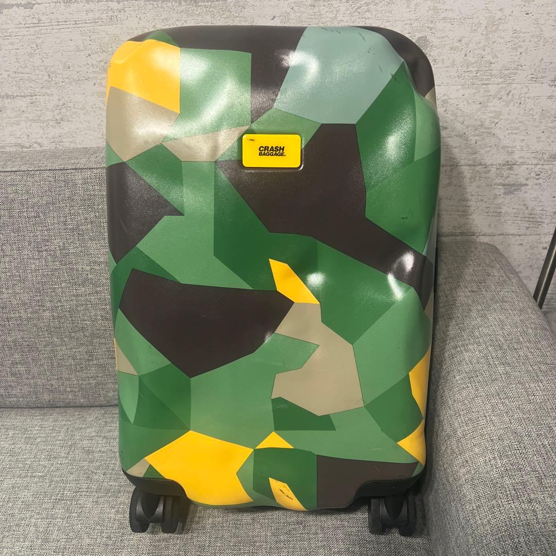 週末限定クラッシュバゲージ 40L　カモ柄　キャリーケース　スーツケース　限定品