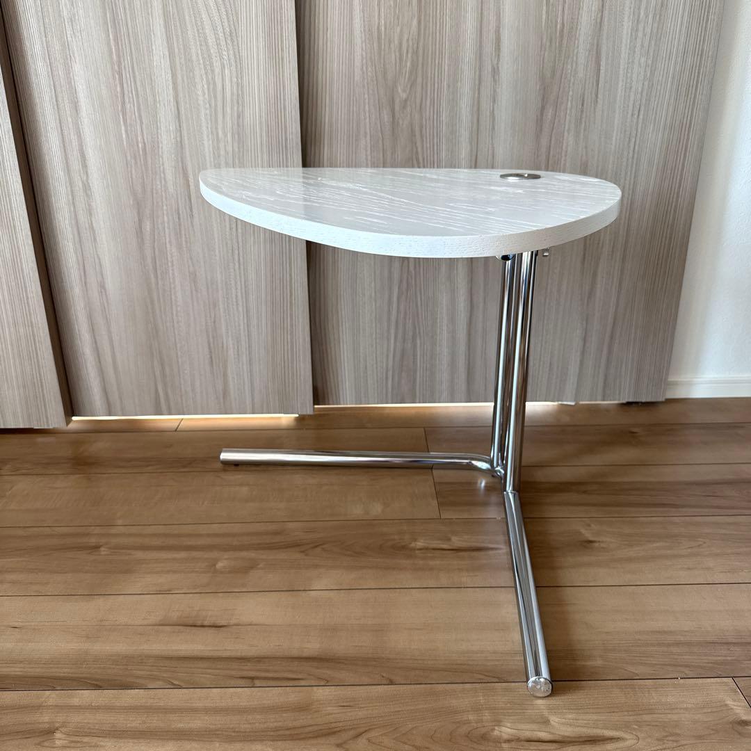 【希少】TECTA（テクタ）サイドテーブル K22 ホワイト　ACTUS