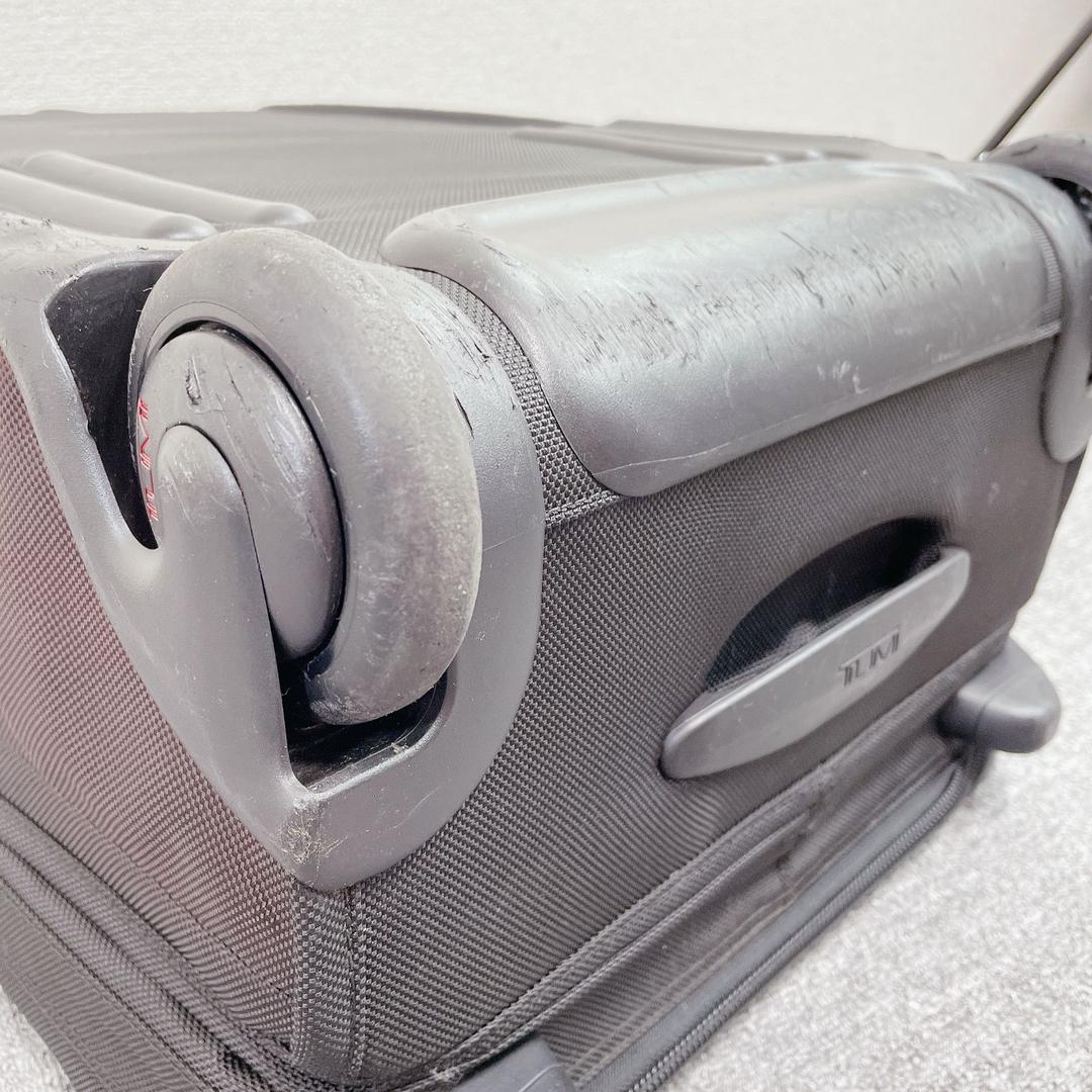 TUMI 22インチ キャリーケース ソフト 機内持ち込みサイズ 22022DH