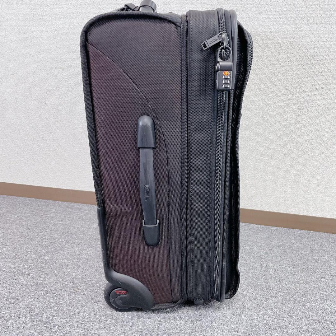 TUMI 22インチ キャリーケース ソフト 機内持ち込みサイズ 22022DH