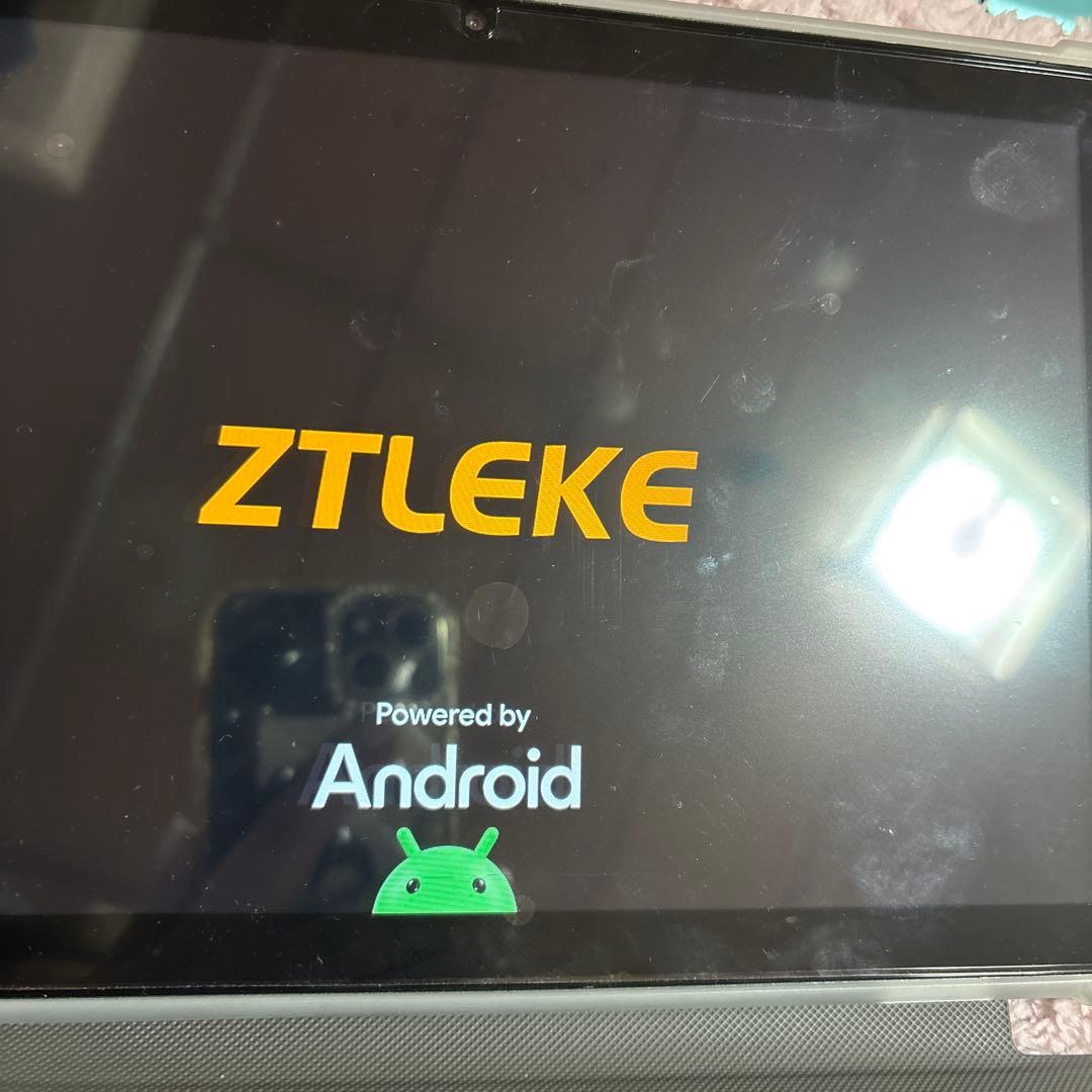 美品ZTLEKE Androidタブレット 5000mAh保護シール、ケース付き