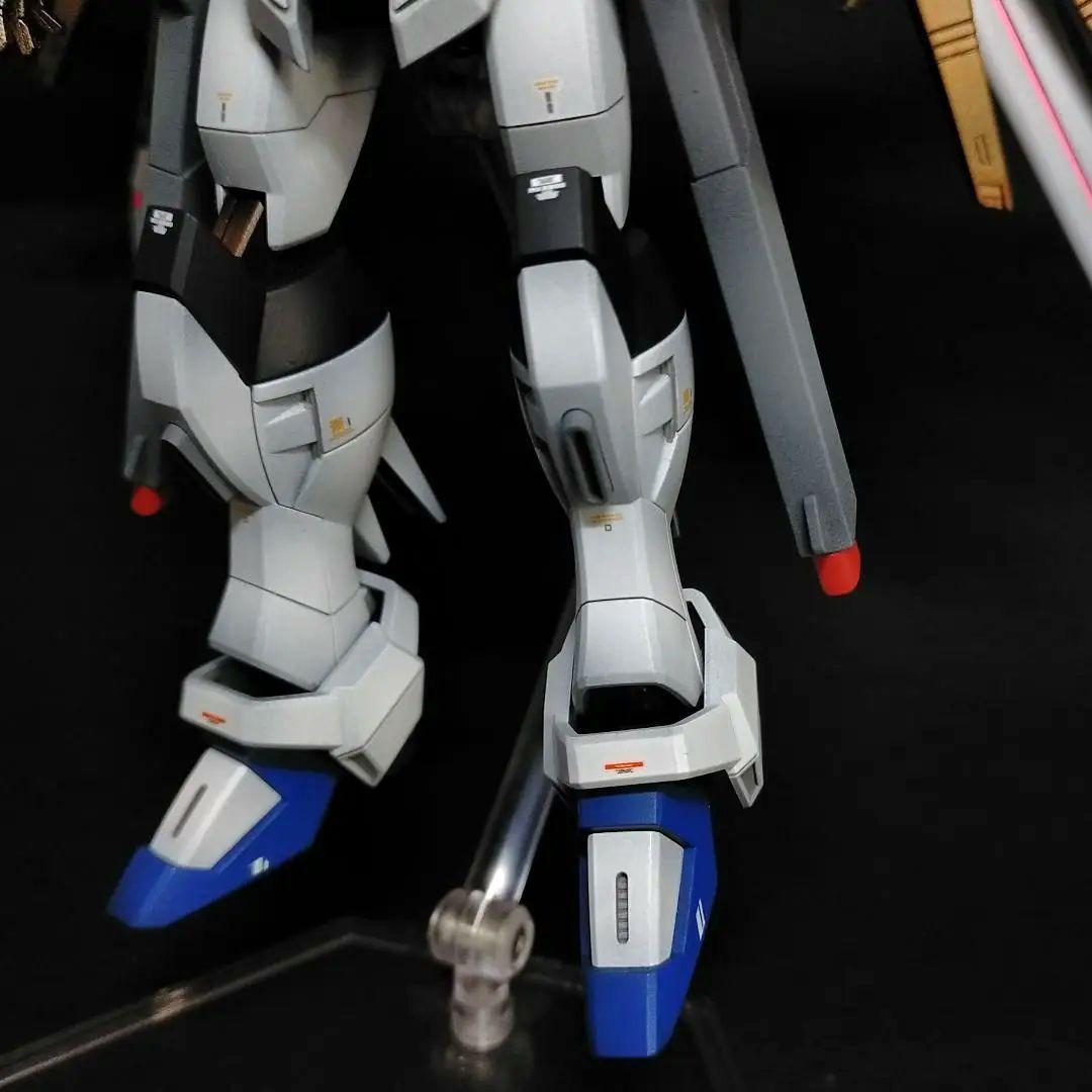 HGCE マイティーストライクフリーダムガンダム 全塗装完成品(胴体延長改修)