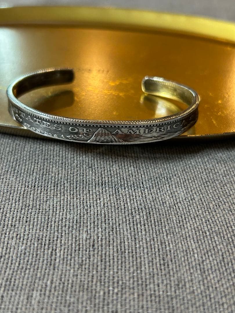 モルガン銀貨バングル