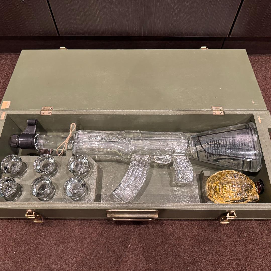 カラシニコフ ウォッカ RED ARMY VODKA AK-47
