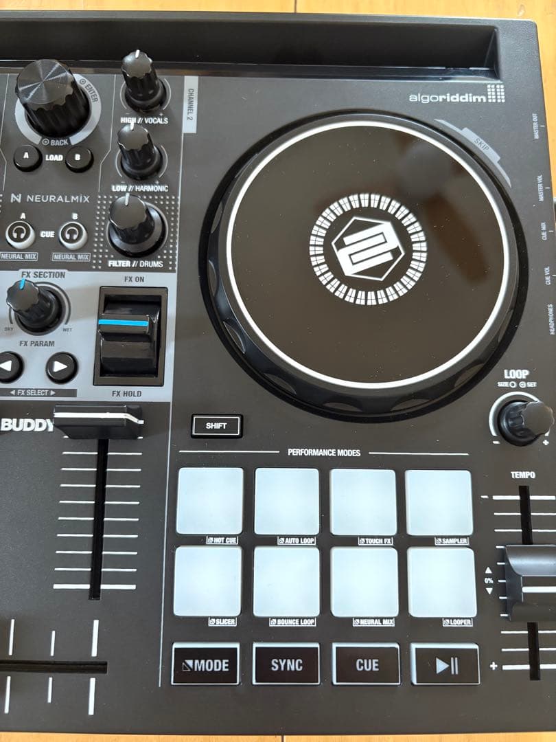 1531様　Reloop Buddy DJコントローラー