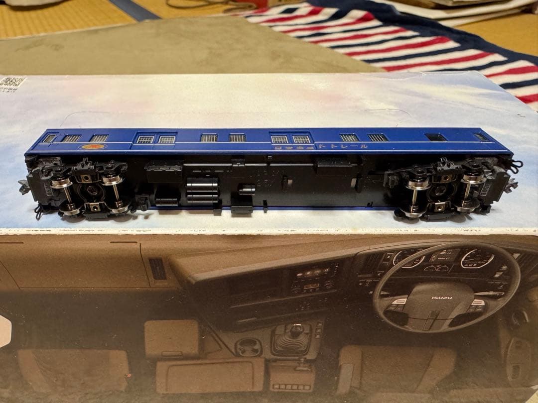 トミックス　92817 24系日本海モトトレール　マニ50 5000 新品ばらし