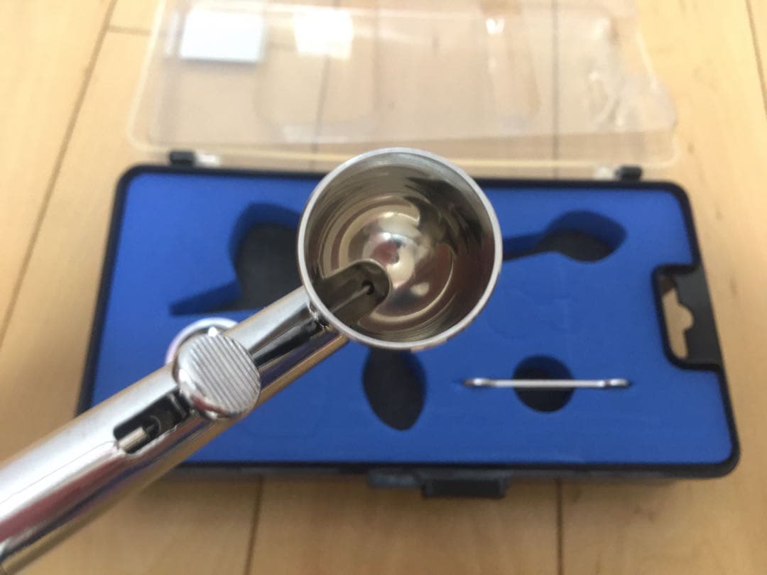 アネスト岩田 CHMX6011-1 (コンプレッサー＆エアブラシ)