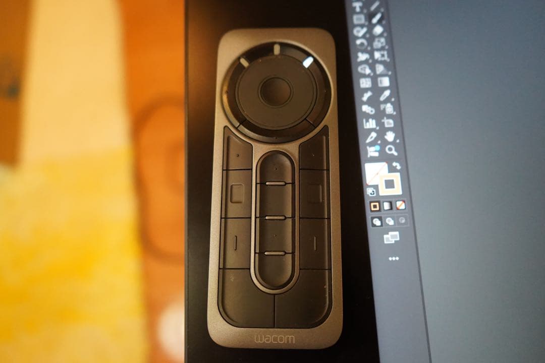 Wacom Cintiq Pro 24 タッチモデル