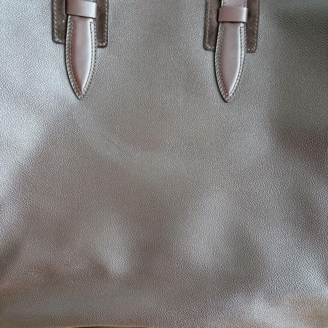 年末年始お値下げ！新品！【SalvatoreFerragamo】レザーバッグ