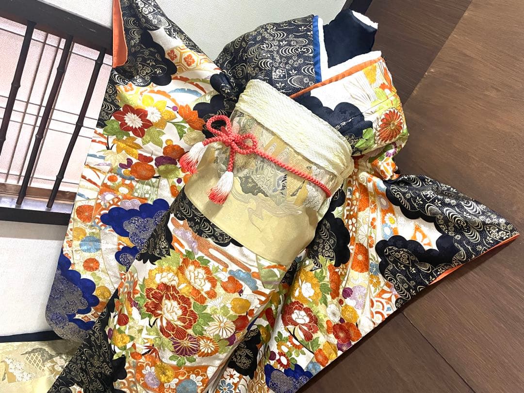 振袖フルセット6点M〜Lサイズ駒刺繍　雲取り金箔　正絹　売り切り終了