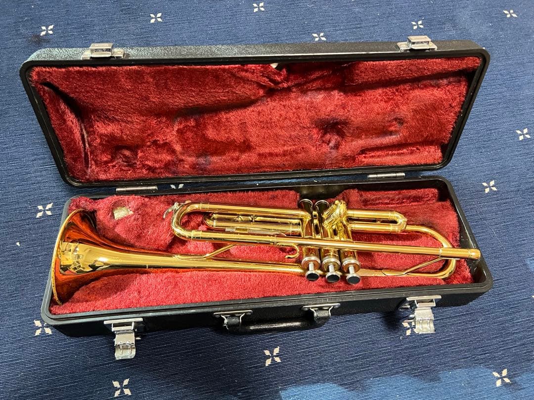 ヤマハトランペット　YTR-1335 ケース付き